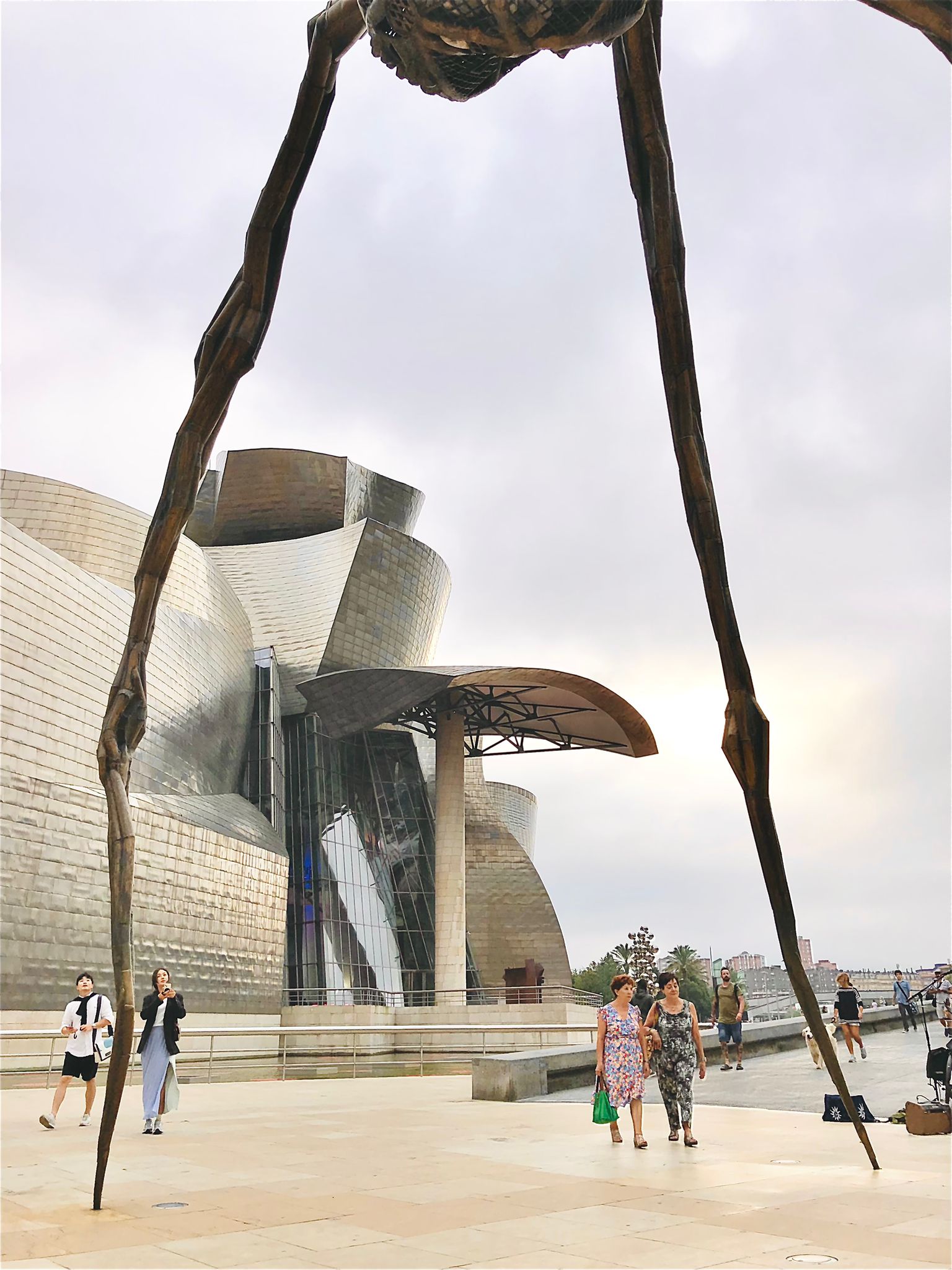 Guggenheim guided tour Bilbao
